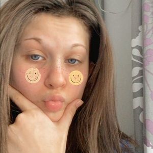 Meet your Posher, Lily